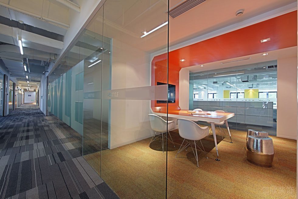 非常省錢的卓越科技有限公司辦公室裝修 非常省錢的卓越科技有限公司辦公室裝修