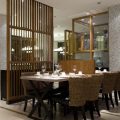 餐廳裝修大氣落地屏風(fēng).