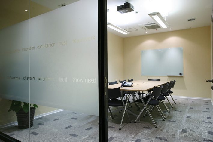 龍崗安杰辦公室裝修_會(huì)議室
