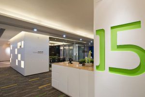 深圳福田車(chē)公廟現(xiàn)代辦公室裝修_辦公區(qū)1