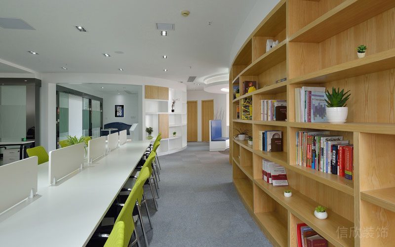 南山服飾設(shè)計(jì)辦公室裝修 南山服飾設(shè)計(jì)辦公室裝修