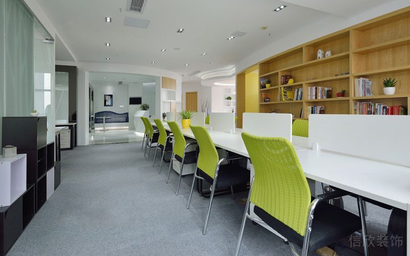 南山服飾設(shè)計(jì)辦公室裝修 南山服飾設(shè)計(jì)辦公室裝修