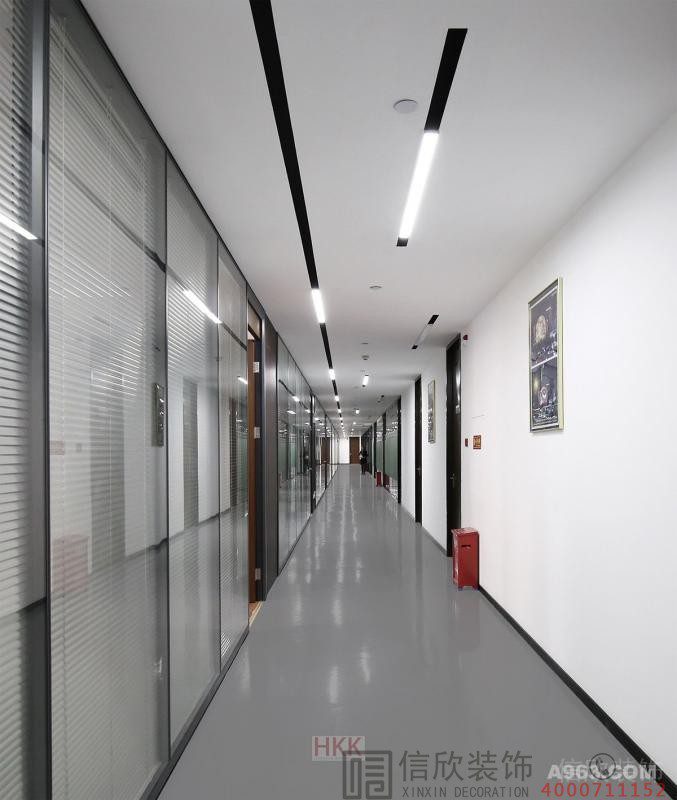 現(xiàn)代走廊辦公室玻璃過(guò)道