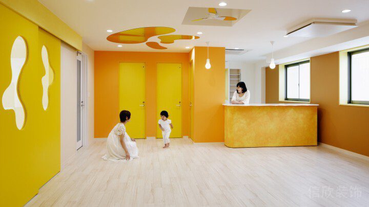 黃色機(jī)構(gòu)教室裝修環(huán)保涂料兒童培訓(xùn)藝術(shù)中心機(jī)構(gòu)效果