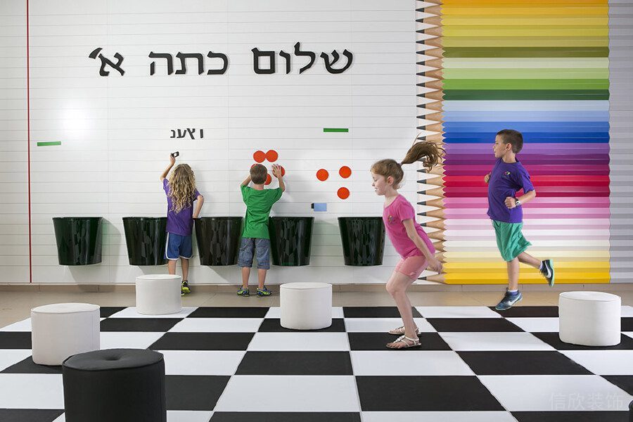 少兒培訓(xùn)機(jī)構(gòu)棋盤格創(chuàng)意教室裝修