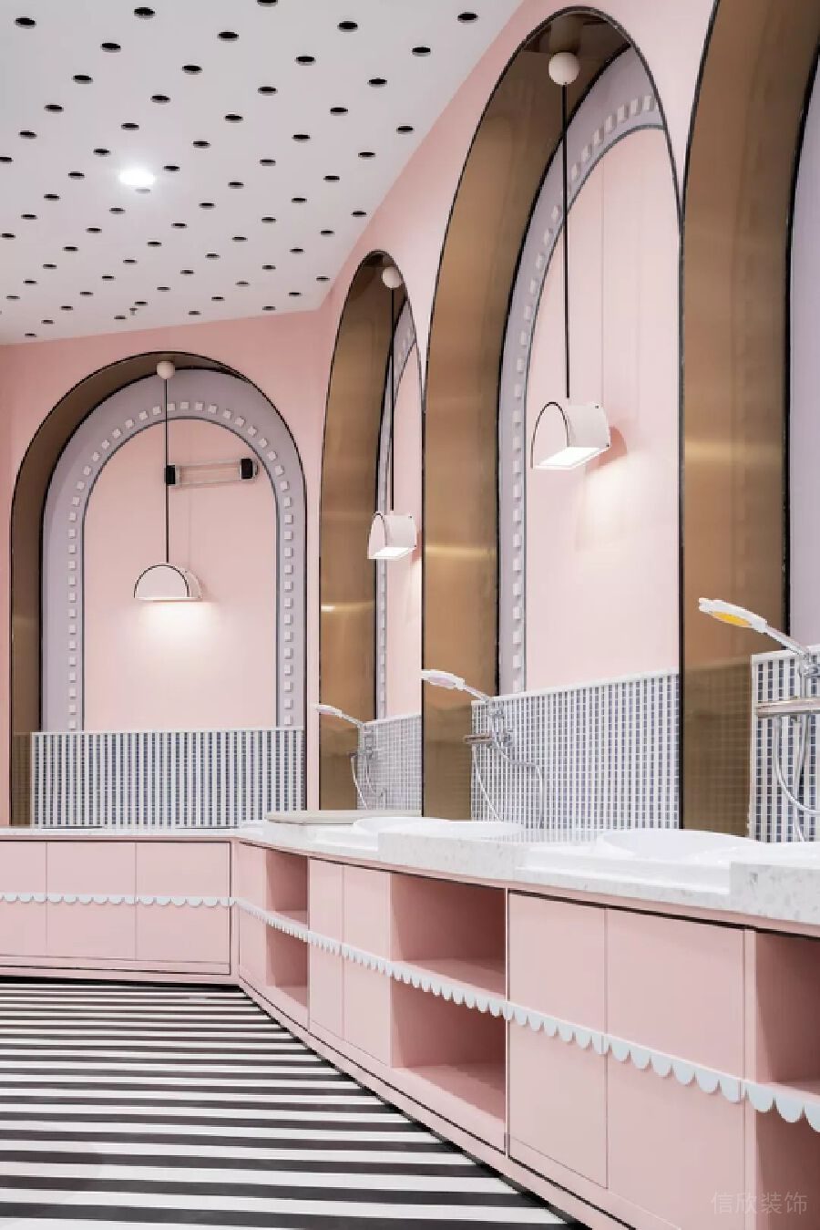 洗浴休息區(qū)機構(gòu)裝修圖