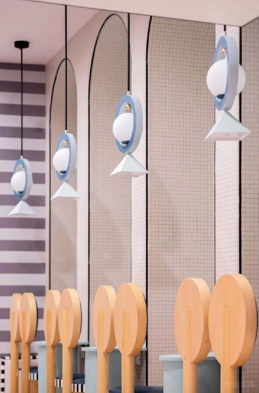 多彩創(chuàng)意高腳椅粉色休息區(qū)機構(gòu)