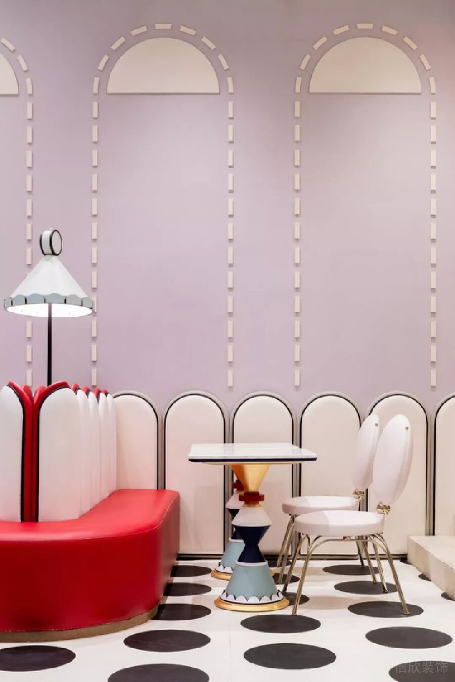 紫色現代風格創(chuàng)意設計休息區(qū)教室