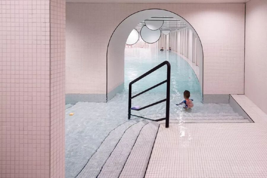 階梯式游泳池深淺變化機構(gòu)