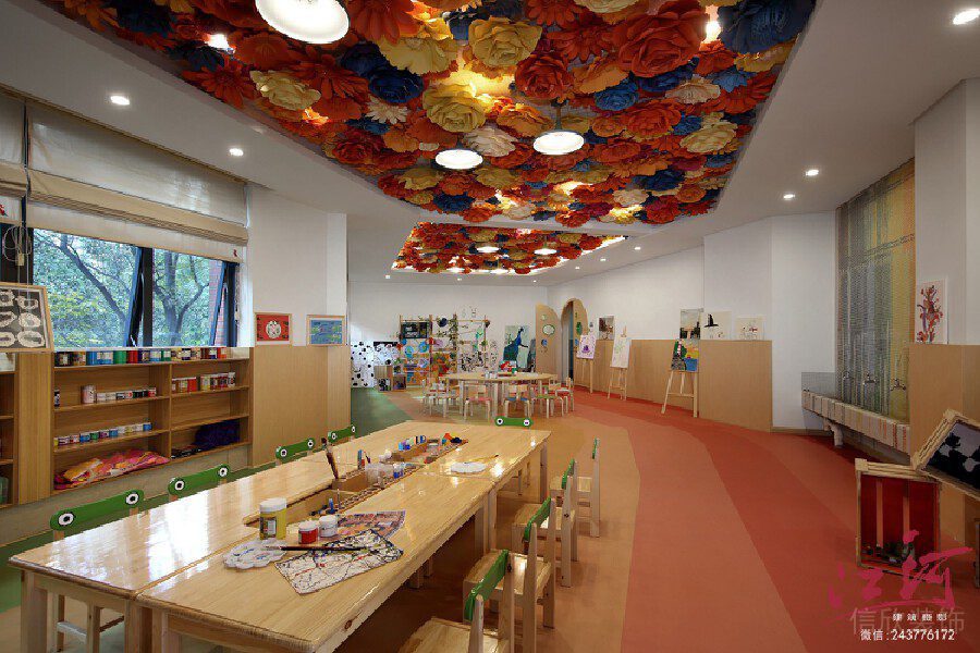 復古木質休息區(qū)教室設計