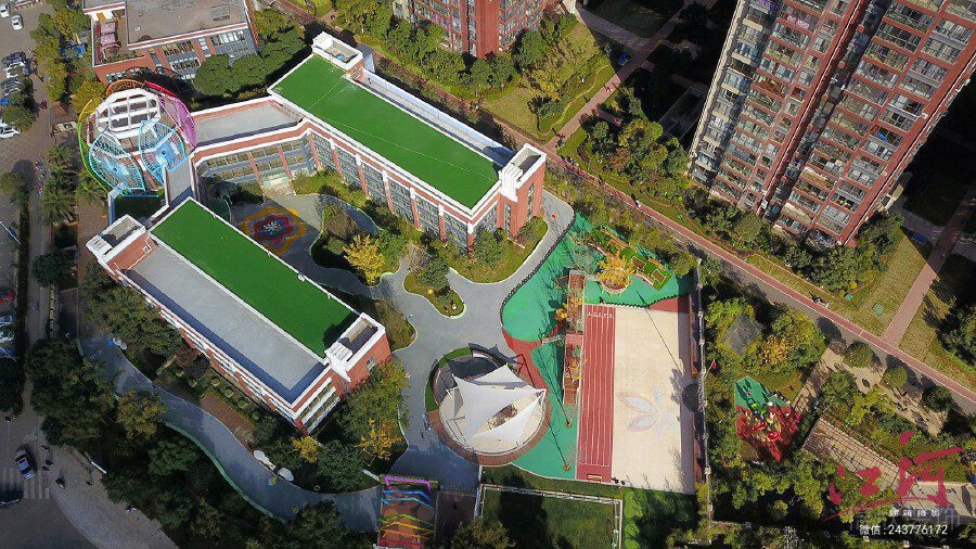 俯視圖現(xiàn)代學(xué)校