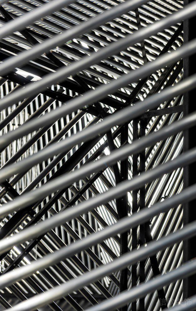 金屬管道創(chuàng)意工業(yè)風辦公室墻體設計