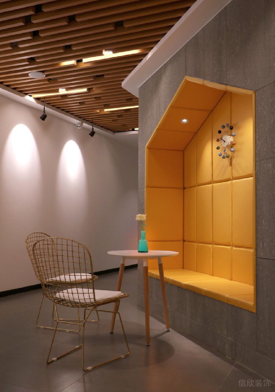 軟包橙色沙發(fā)墻體設(shè)計辦公室茶水間