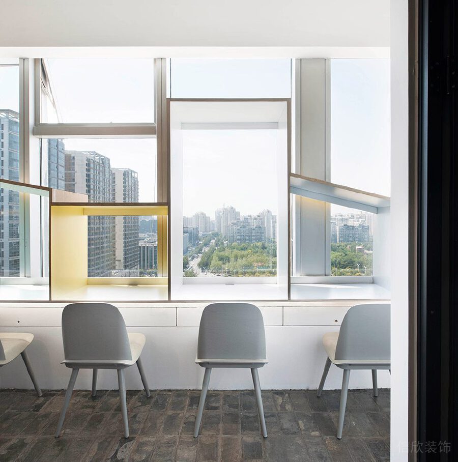 幾何玻璃窗戶機(jī)構(gòu)白色簡易風(fēng)休息區(qū)