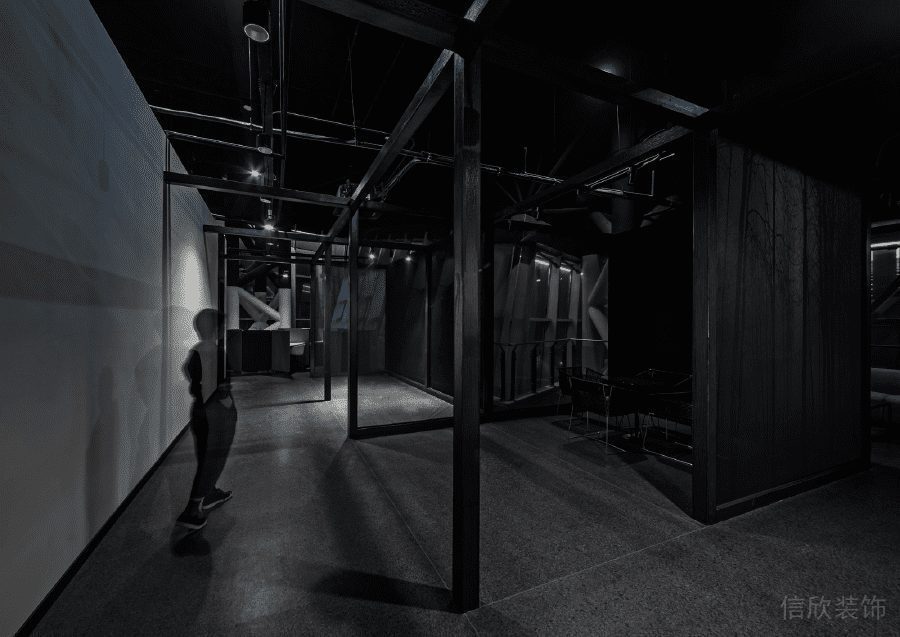 公共休息區(qū)域暗黑藝術(shù)工作室裝修