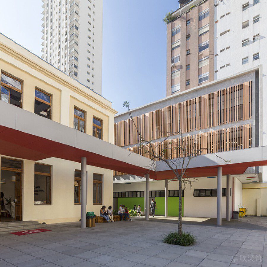 架空層機(jī)構(gòu)裝修設(shè)計(jì)戶外休息區(qū)