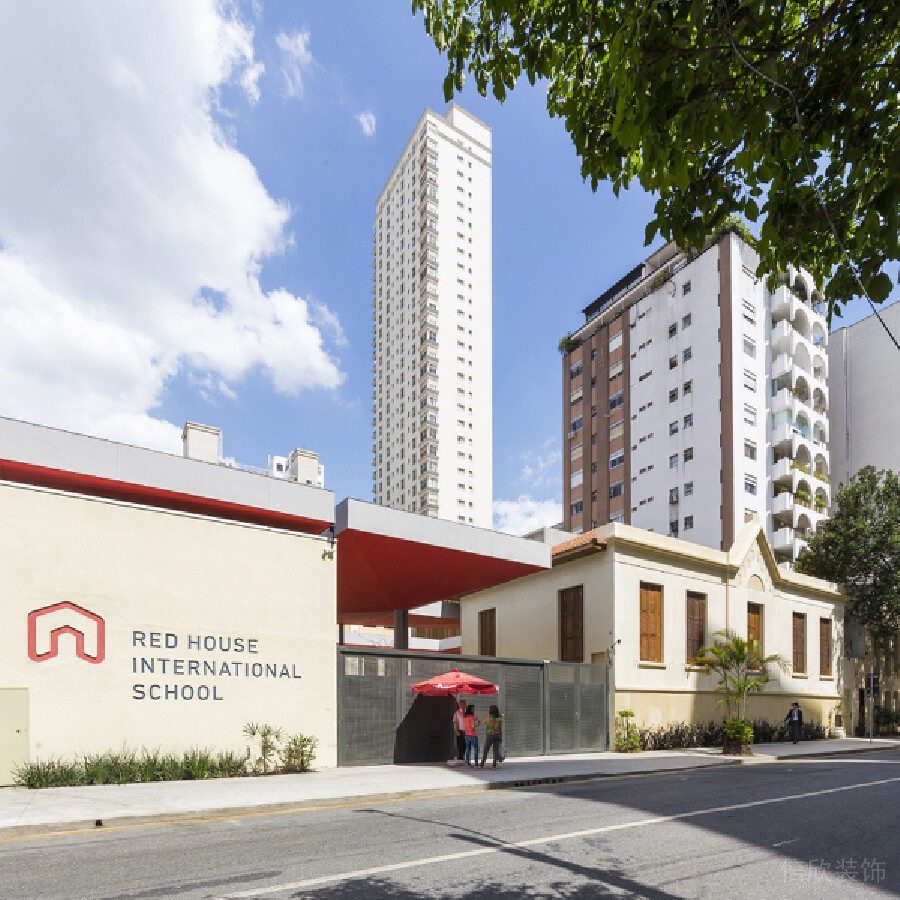 紅色小學(xué)門口形象版設(shè)計