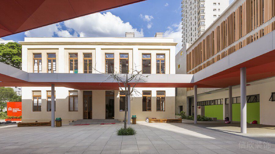 環(huán)形設(shè)計學(xué)校外觀裝修效果