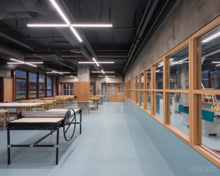 工業(yè)風辦公室機房效果圖