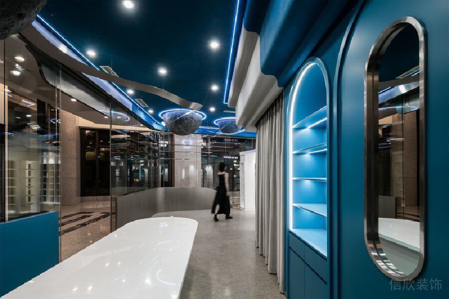弧形過道科技金屬感未來科技風(fēng)裝修設(shè)計