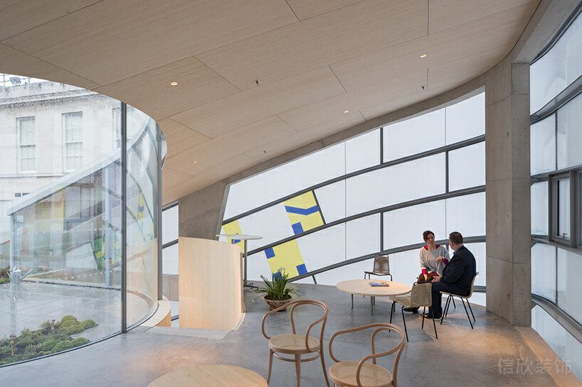 弧線玻璃創(chuàng)意閱讀討論區(qū)域現(xiàn)代簡約辦公室設(shè)計(jì)