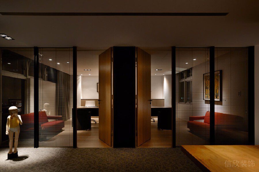 木質(zhì)對稱式辦公室過道設(shè)計(jì)水磨石創(chuàng)意現(xiàn)代風(fēng)裝修