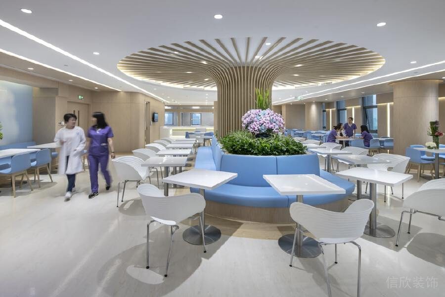 墻柱創(chuàng)意設(shè)計木制員工就餐區(qū)機構(gòu)辦公室效果圖