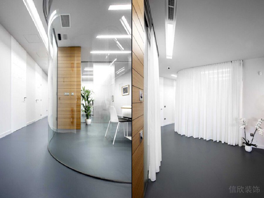 弧形通體玻璃裝修設(shè)計黑框金屬辦公室過道