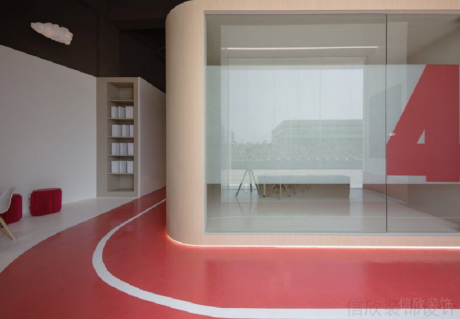 紅色創(chuàng)意設(shè)計(jì)木質(zhì)辦公室隔音會議室