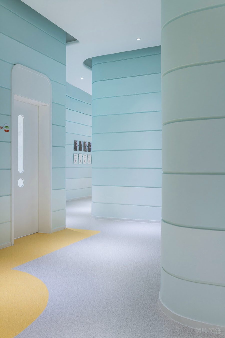 漸變軟包皮革墻體隔音設(shè)計通頂效果過道裝修