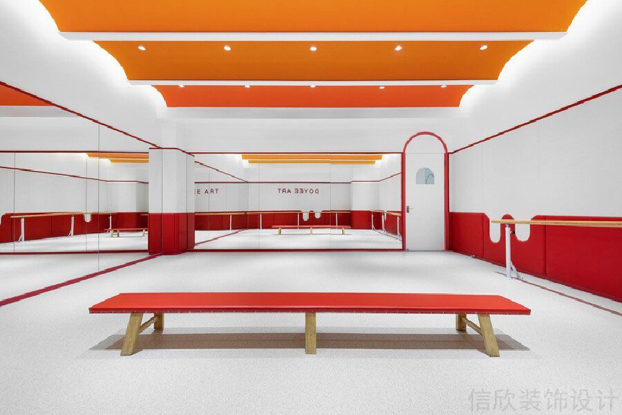 現(xiàn)代簡(jiǎn)約風(fēng)瑜伽多功能教室橙色天花鏤空創(chuàng)意設(shè)計(jì)