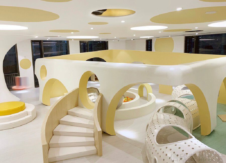 深圳和協(xié)幼兒園裝修設計-中間游樂區(qū)域 深圳和協(xié)幼兒園裝修設計-中間游樂區(qū)域