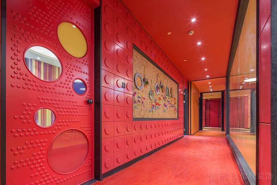 紅色墻體設計積木效果創(chuàng)意兒童培訓機構裝修
