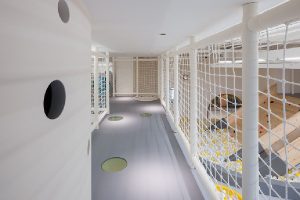 兒童娛樂區(qū)域過道活動機(jī)構(gòu)裝修設(shè)計