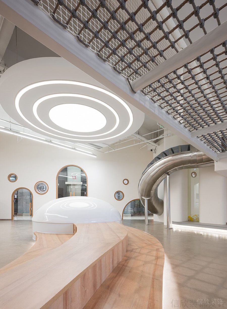 木質(zhì)環(huán)形線條角燈機(jī)構(gòu)創(chuàng)意設(shè)計(jì)