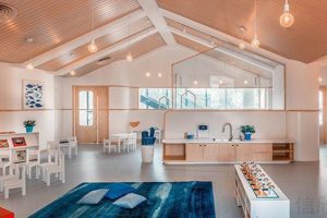 木創(chuàng)意設(shè)計幼兒多功能教室房梁鏤空設(shè)計