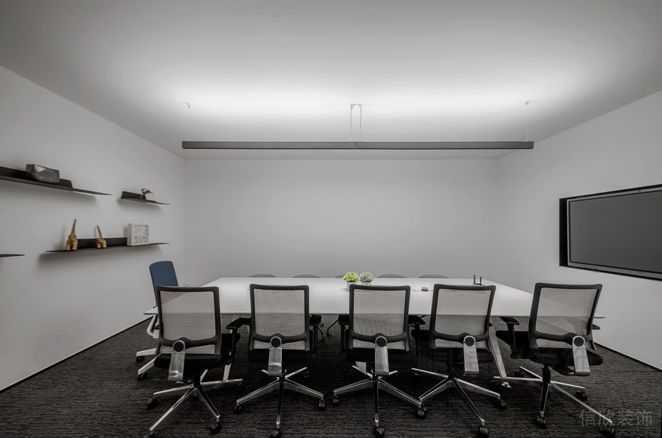 會議室裝修效果圖內(nèi)嵌式顯示屏演講廳辦公室裝修設計簡約風加厚地毯設計