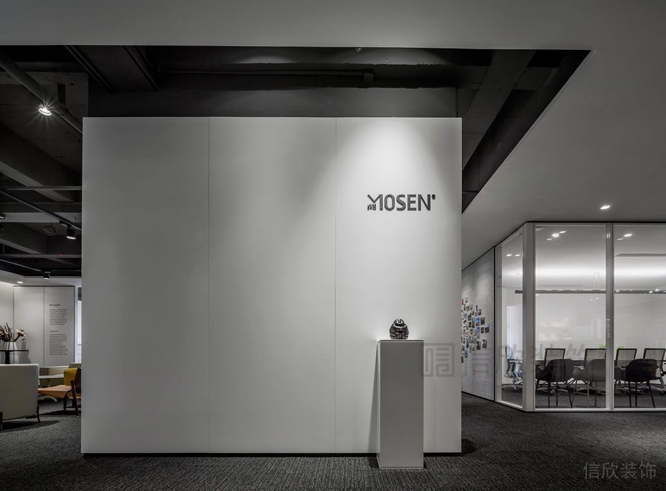 極簡(jiǎn)風(fēng)墻體設(shè)計(jì)內(nèi)嵌墻柜創(chuàng)意白色設(shè)計(jì)