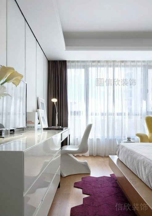 木質(zhì)地板創(chuàng)意藝術(shù)臥室裝修效果圖環(huán)形天花創(chuàng)意設(shè)計全屋定制