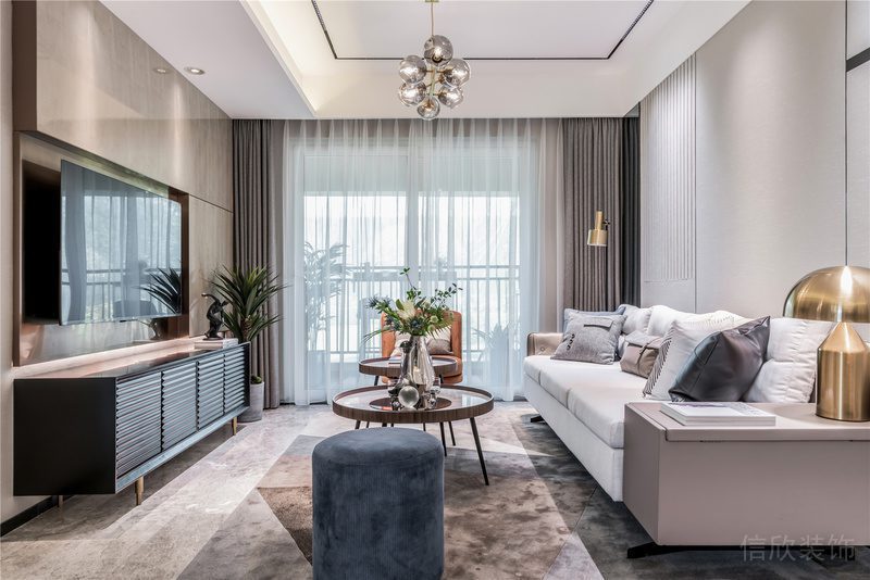 客廳裝修復(fù)古北歐風(fēng)多彩地毯結(jié)合設(shè)計(jì)金屬天花吊頂裝修效果圖