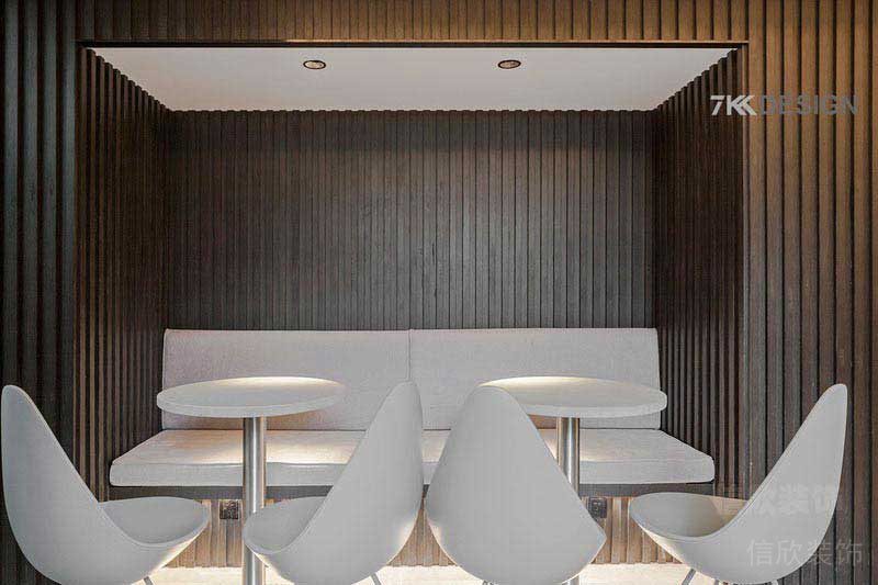 辦公室現(xiàn)代風(fēng)白色卡座休息區(qū)效果圖