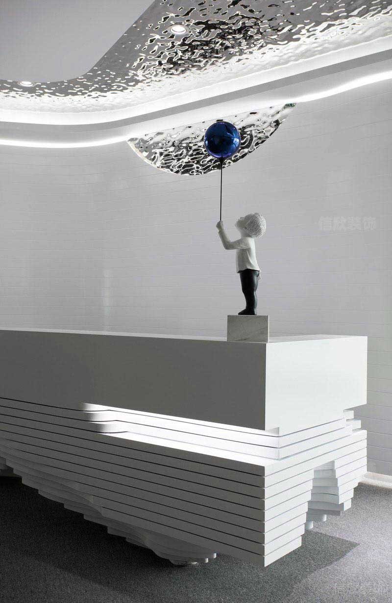 辦公室現(xiàn)代風白色藝術造型前臺效果圖