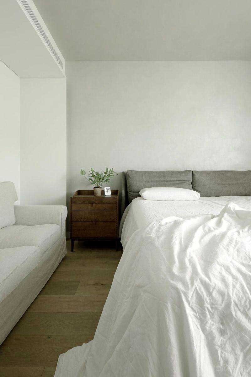 北歐極簡風(fēng)臥室