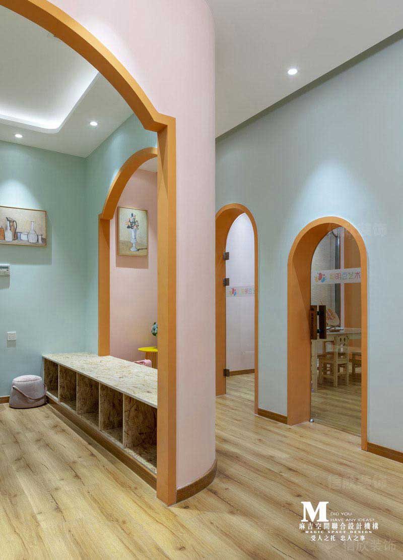 橙色異形的門套