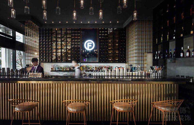 餐廳工業(yè)風(fēng)吧臺效果圖(新居現(xiàn)代輕奢風(fēng)客廳效果圖)