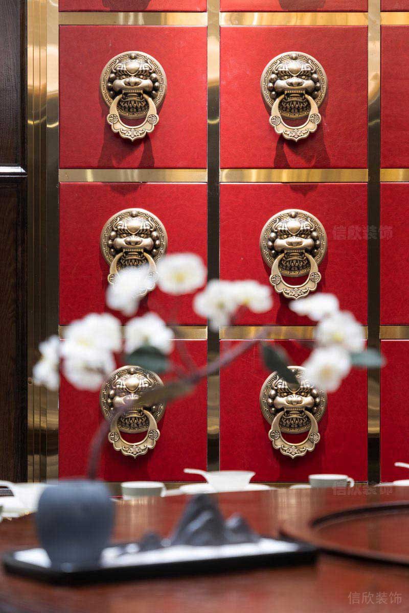 餐廳里紅色的中式元素設(shè)計圖