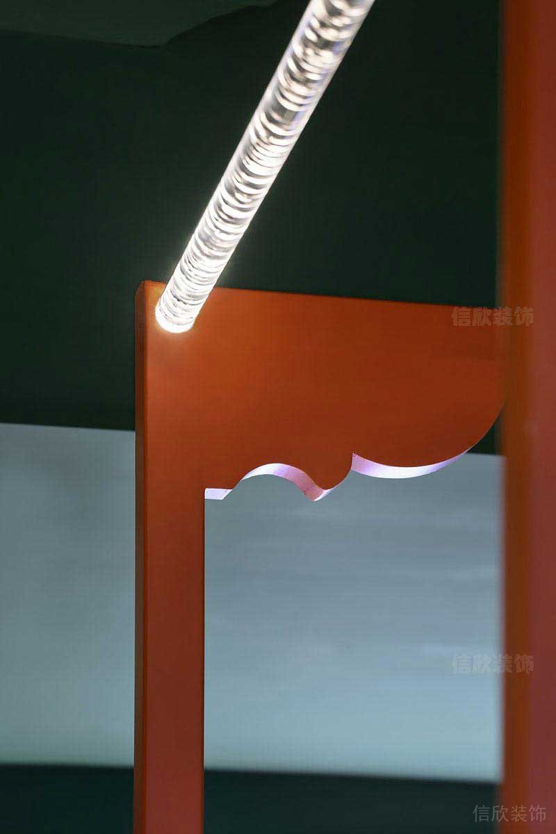 餐廳現(xiàn)代風(fēng)實(shí)木隔斷造型效果圖