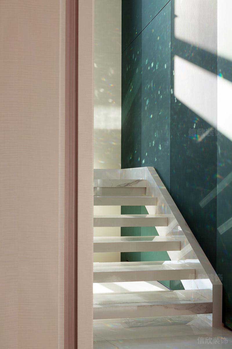 二手房別墅改造大理石樓梯效果圖