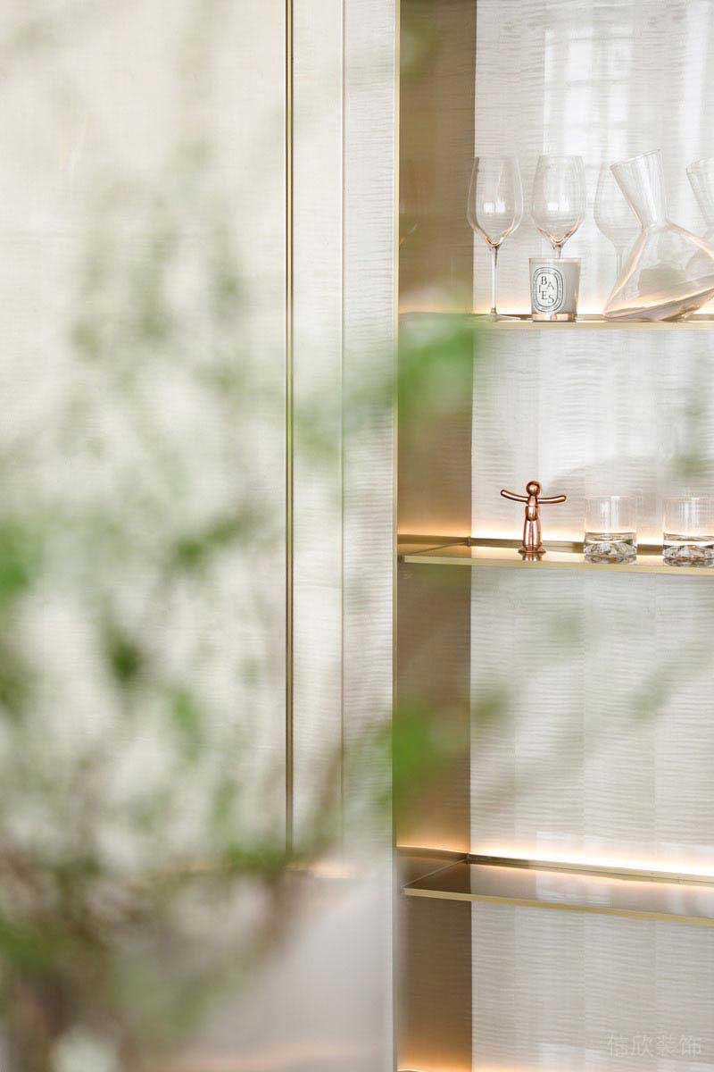 二手房改造現代輕奢風酒柜效果圖