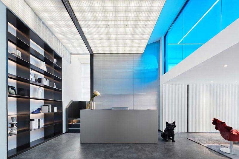 公關(guān)公司灰色系前臺(tái)效果圖